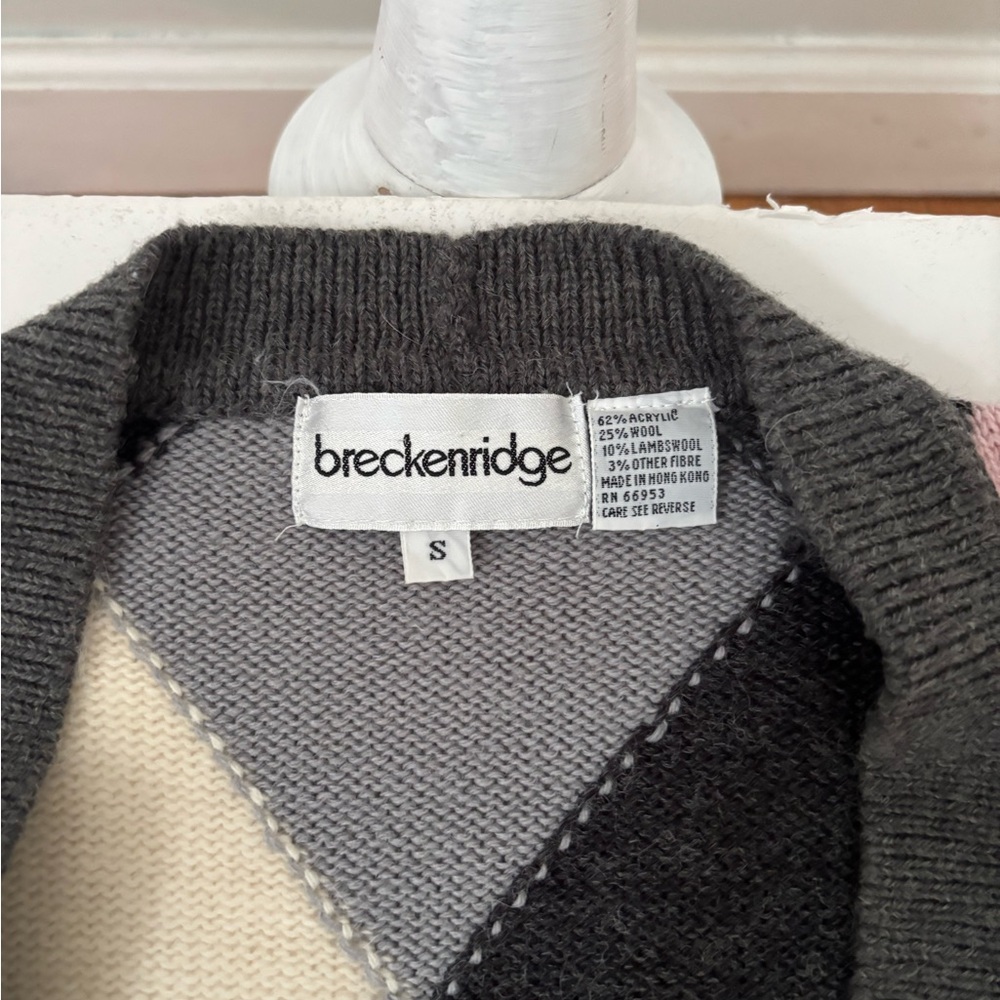 Three cardigans - Picture 3 of 10